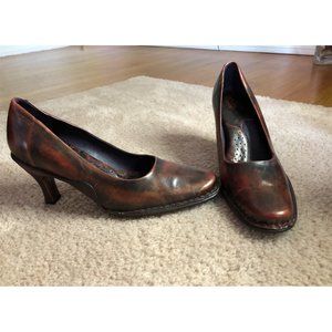 BOLO: Italian Hand-Made Cognac Leather Pumps - Size 7.5 Medium